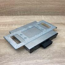 9113348 8ES00947900  Voltage converter/converter module BMW 1 E81 E87