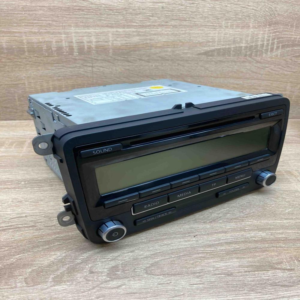 1K0035186AA 7647201360  Radio/CD/DVD/GPS head unit Volkswagen Golf V