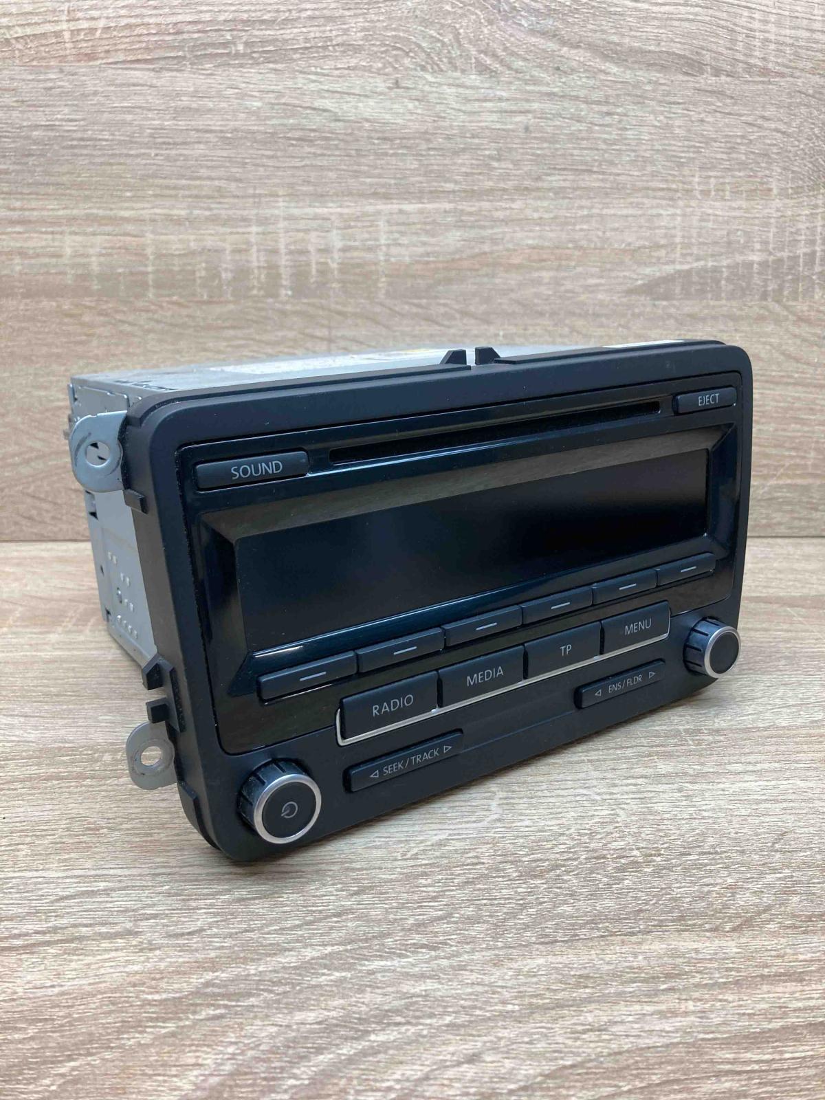 1K0035186AP 7640213360  Radio/CD/DVD/GPS head unit Volkswagen PASSAT B7