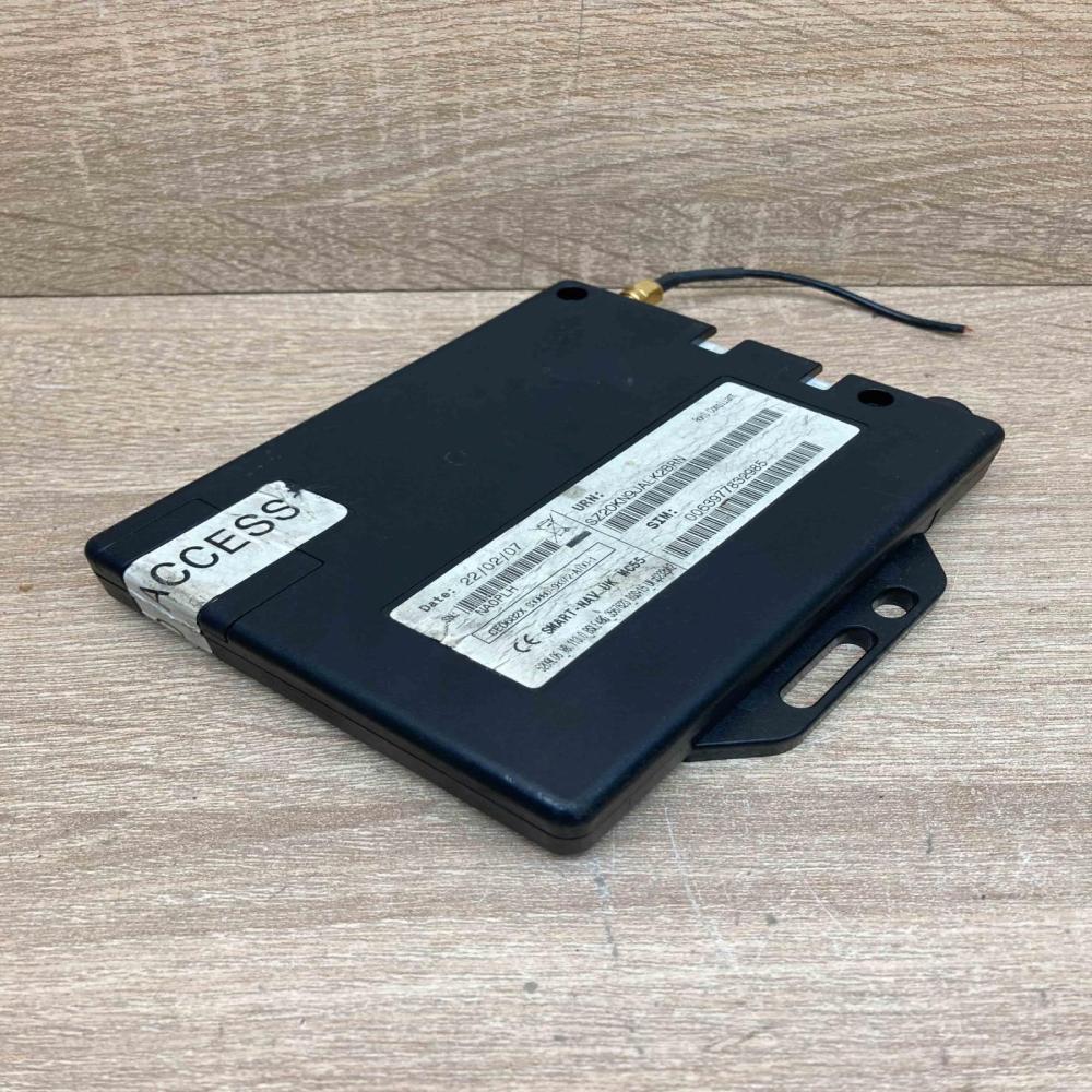 CE0682X S30880 S8372 A100 UK GPS navigation control unit/module Hyundai Santa Fe