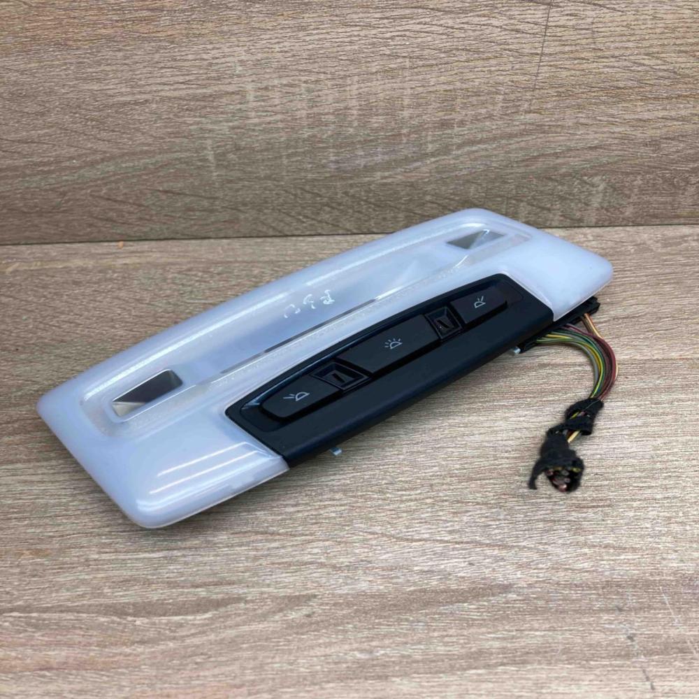 7793002 7125124 With Plug Rear seat light BMW 3 F30 F35 F31