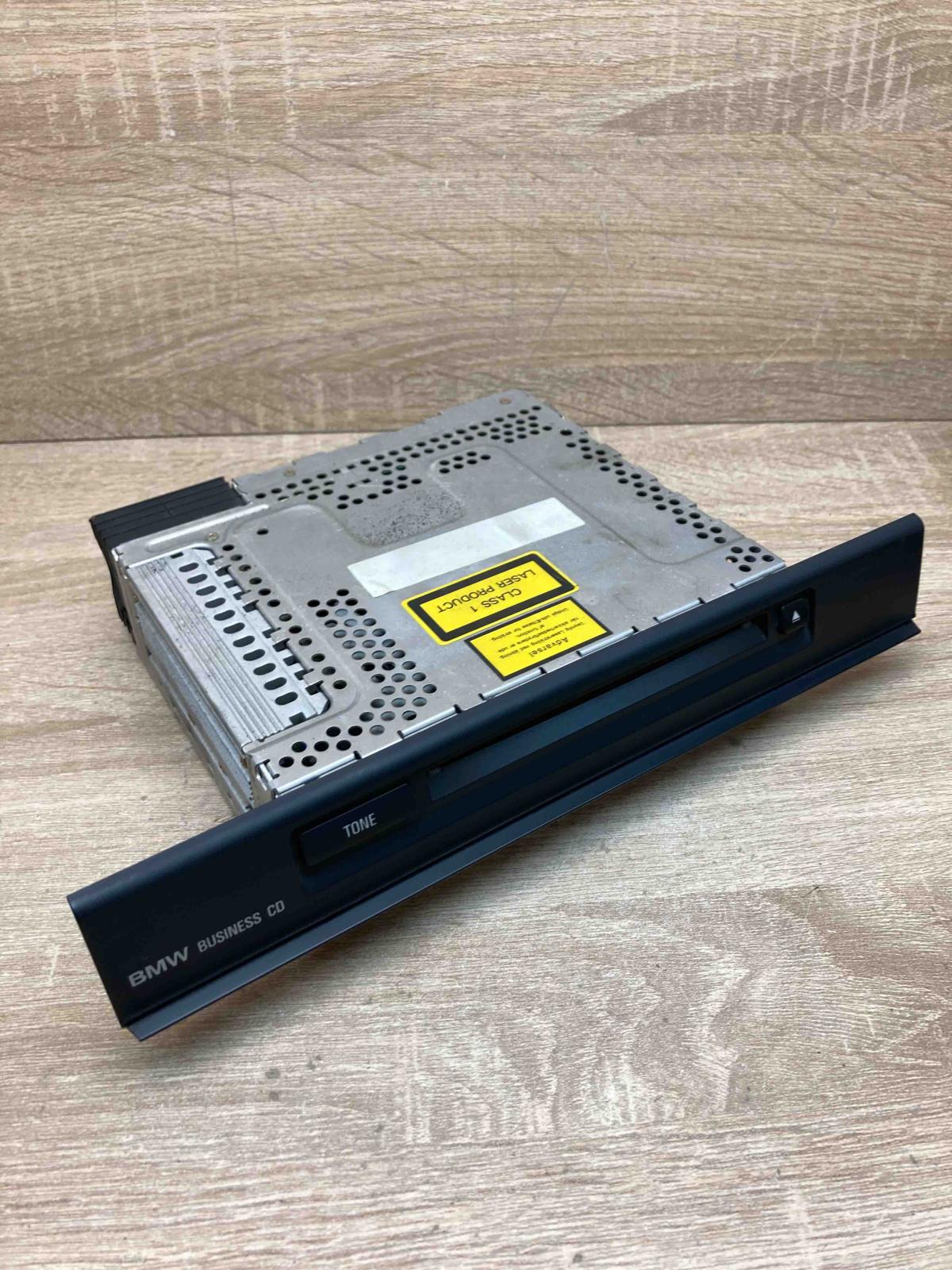 6908783   Radio/CD/DVD/GPS head unit BMW 5 E39