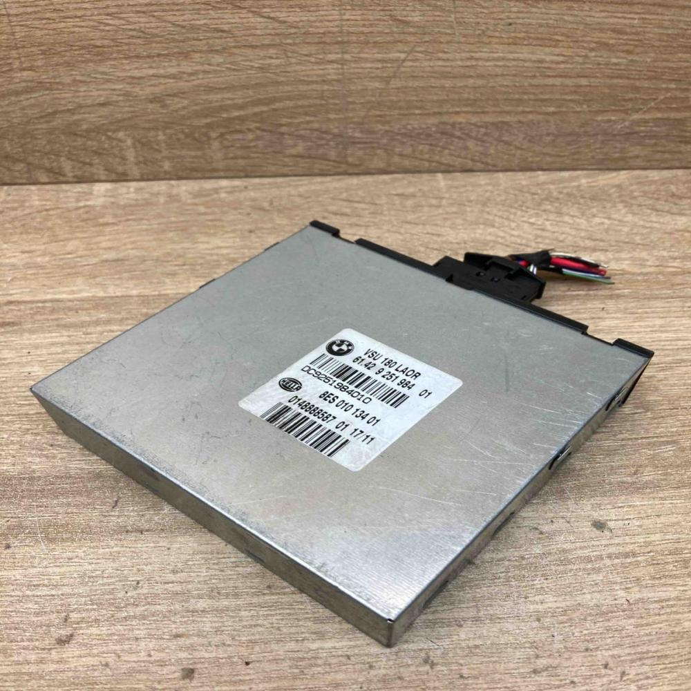 9251984 8ES010134 With plug Voltage converter/converter module BMW 3 F30 F35 F31