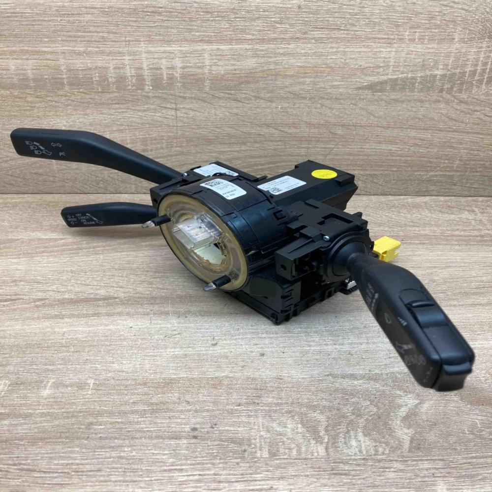 3C9953513S 3C0953549AD  Wiper turn signal indicator stalk/switch Volkswagen PASS