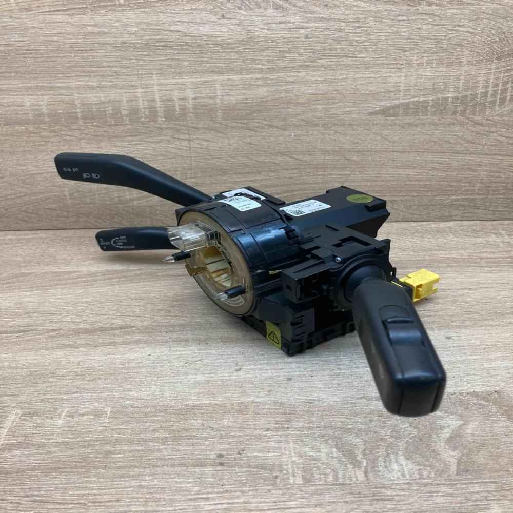 3C5953513B 3C0953549B  Wiper turn signal indicator stalk/switch Volkswagen PASSA