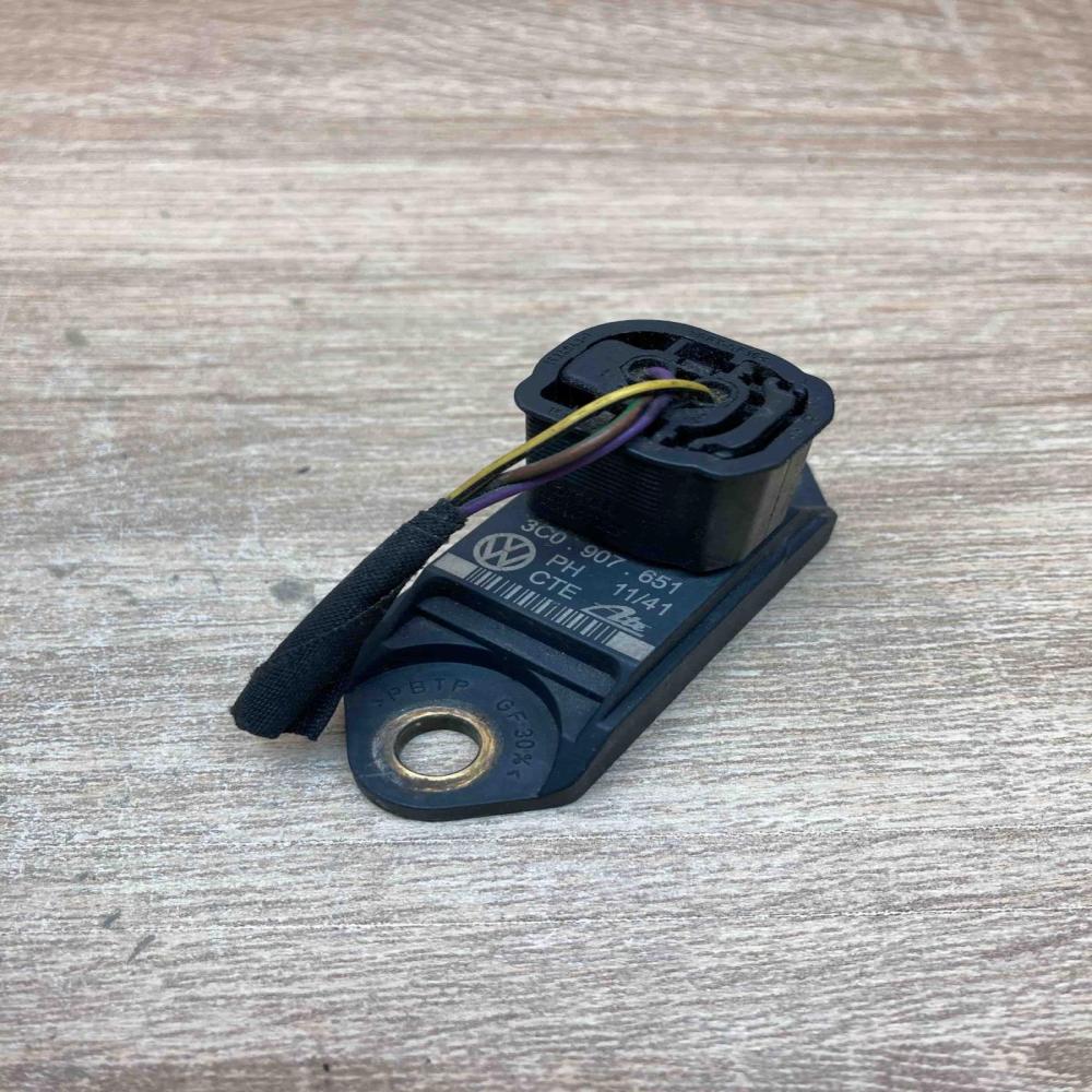 3C0907651  With plug Acceleration sensor Volkswagen PASSAT B6