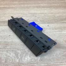 3AC927137K   Parking (PDC) sensor switch Volkswagen PASSAT B7