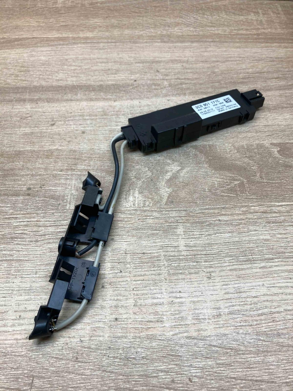 3C0951171C 28093144  Alarm movement detector/sensor Volkswagen PASSAT B6