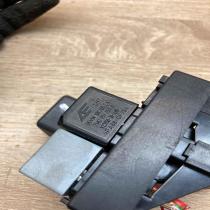 038907281B 1K093750  Other relay Volkswagen PASSAT B7