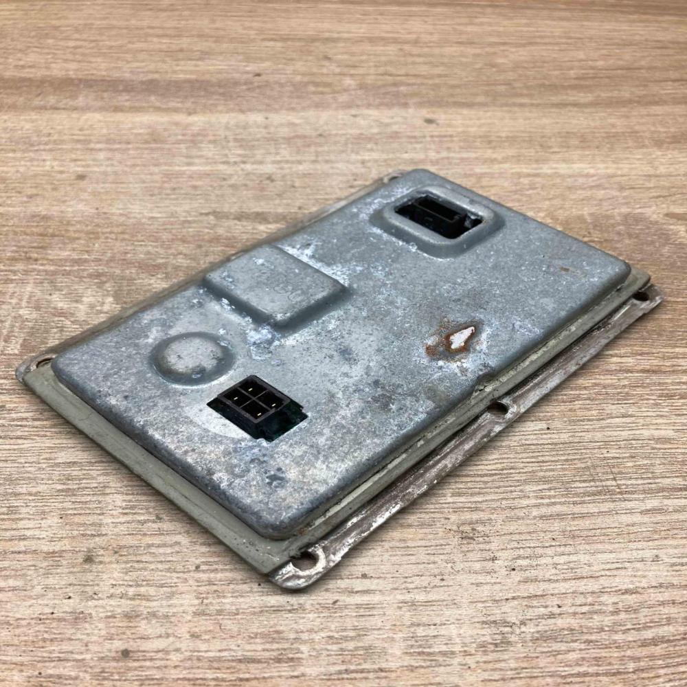 3D0937391B   Headlight ballast module Xenon Volkswagen Golf VI