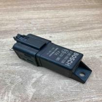 038907281D 0281003038  Glow plug pre-heat relay Volkswagen PASSAT B6