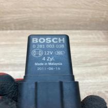 038907281D 0281003038  Glow plug pre-heat relay Volkswagen PASSAT B6
