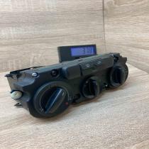 1CF747609 53701  Climate control unit Volkswagen Golf V