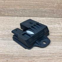 8570087 0522120103  Glow plug pre-heat relay BMW 3 F30 F35 F31