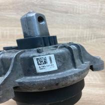 6785601 139811 12  Engine mount bracket BMW 5 F10 F11