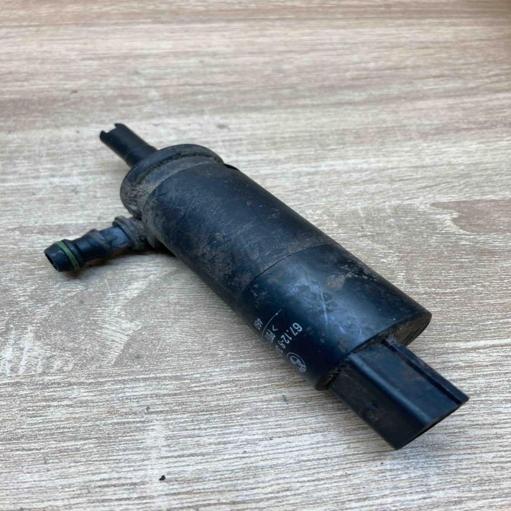 8377613   Headlight washer pump BMW 5 E39