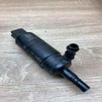 26274 20190116  Headlight washer pump BMW 7 E38