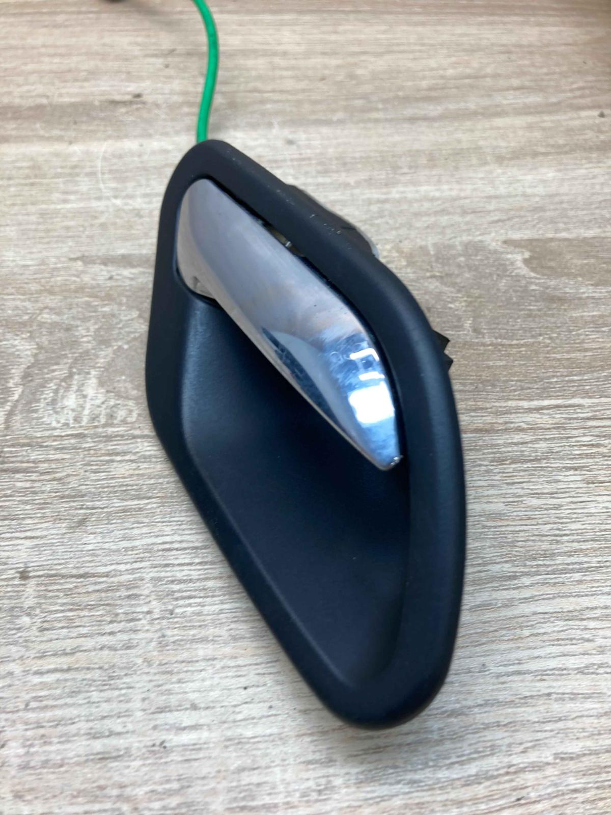 7032926  With Tros Front door interior handle BMW 5 E39