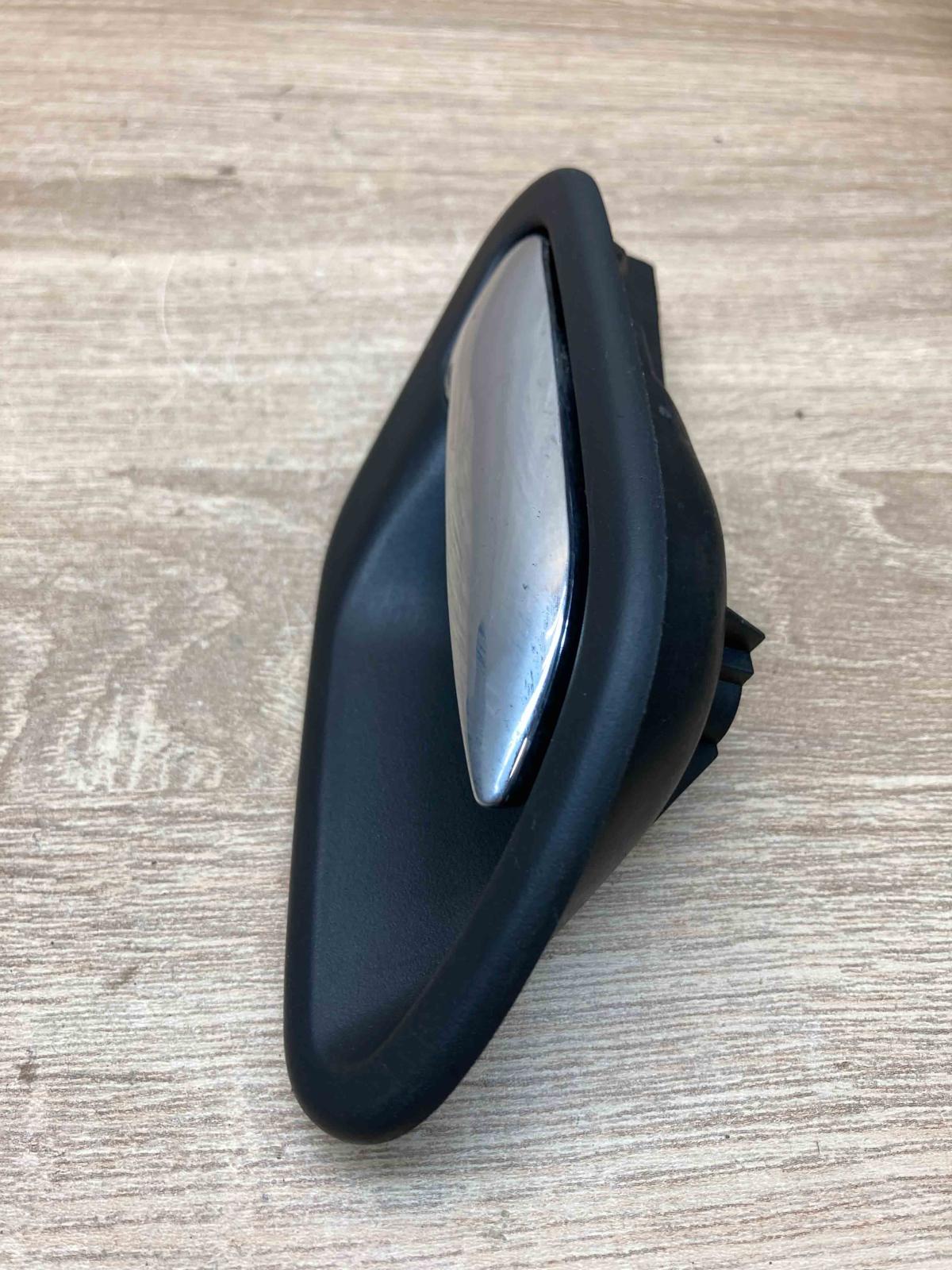 8226050   Rear door interior handle BMW 5 E39