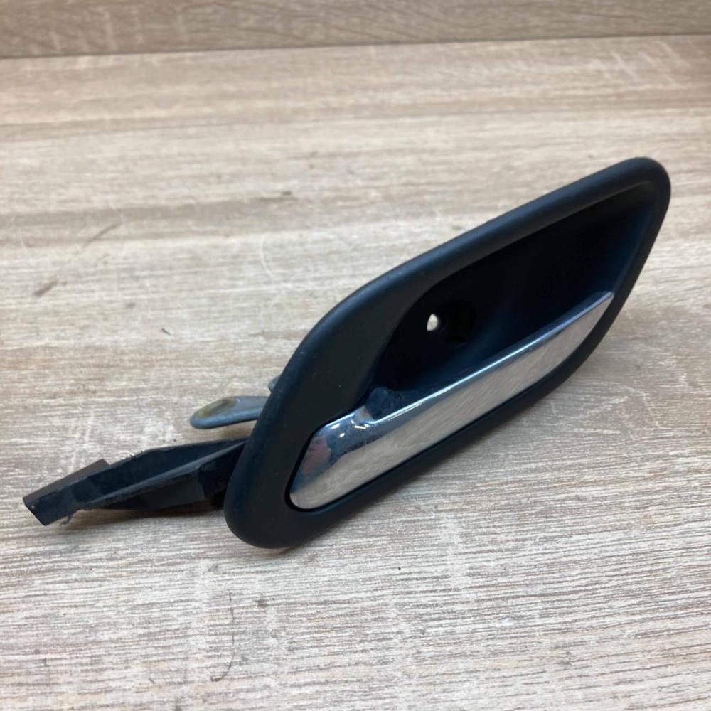 8226049   Front door interior handle BMW 5 E39