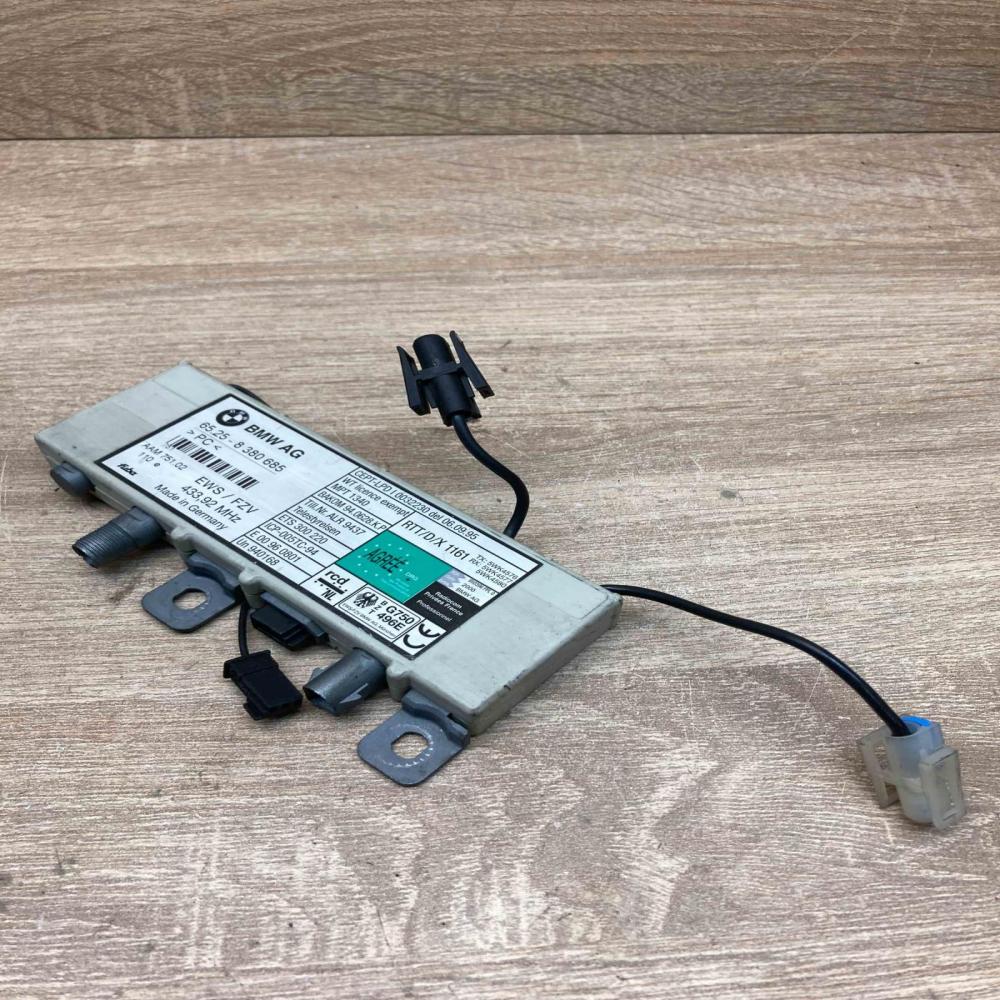 8380685 Used  Aerial antenna amplifier BMW 5 E39