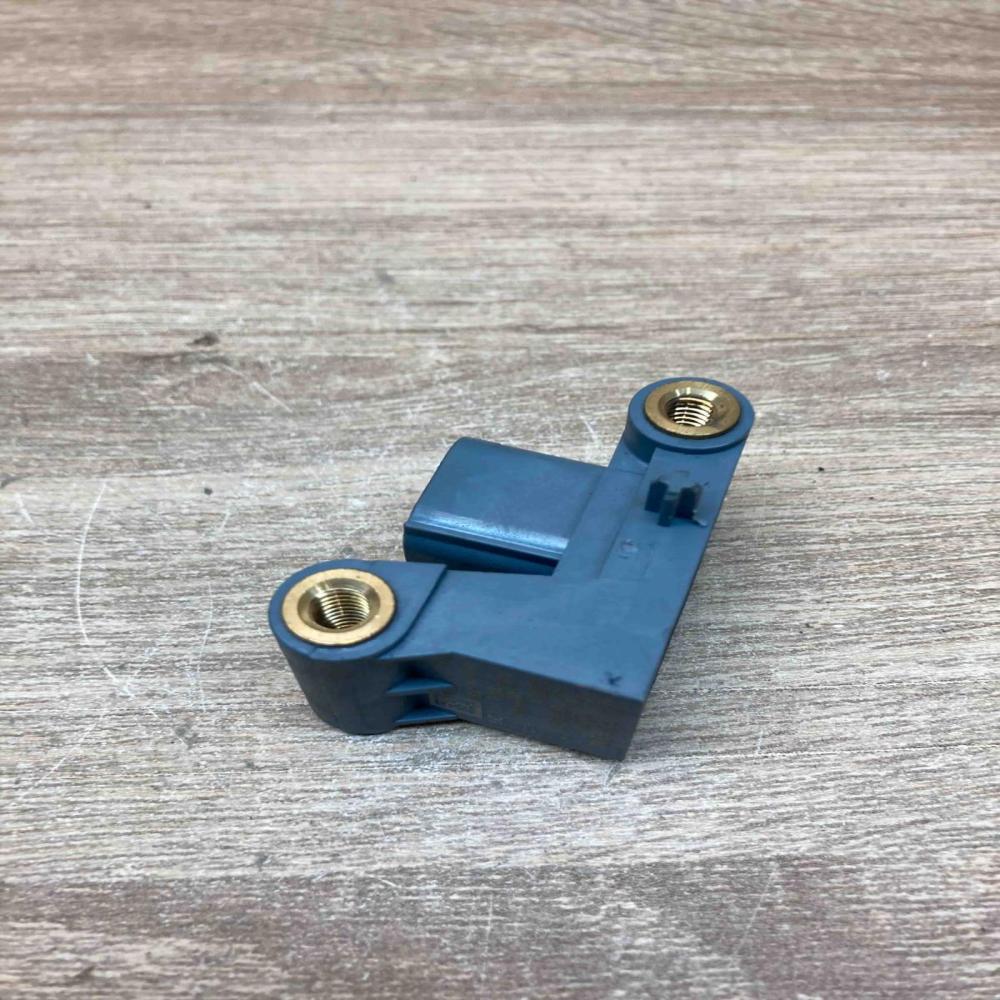 9159314 001639  Airbag deployment crash/impact sensor BMW 7 F01 F02 F03 F04