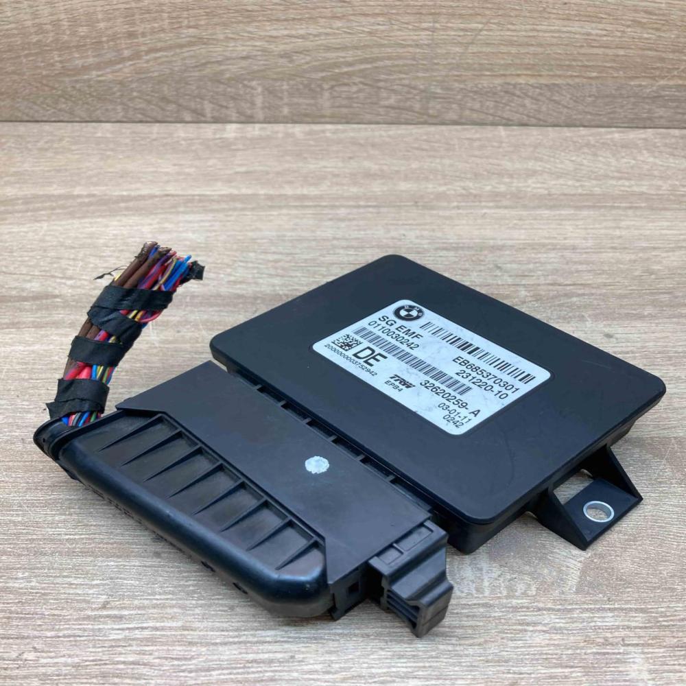 6853703 231220 10 With Plug Hand brake control module BMW 5 F10 F11