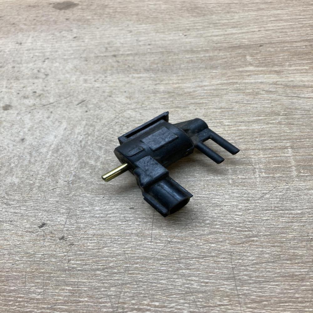 K5T44173 KJ03A  Turbo solenoid valve Mazda 6