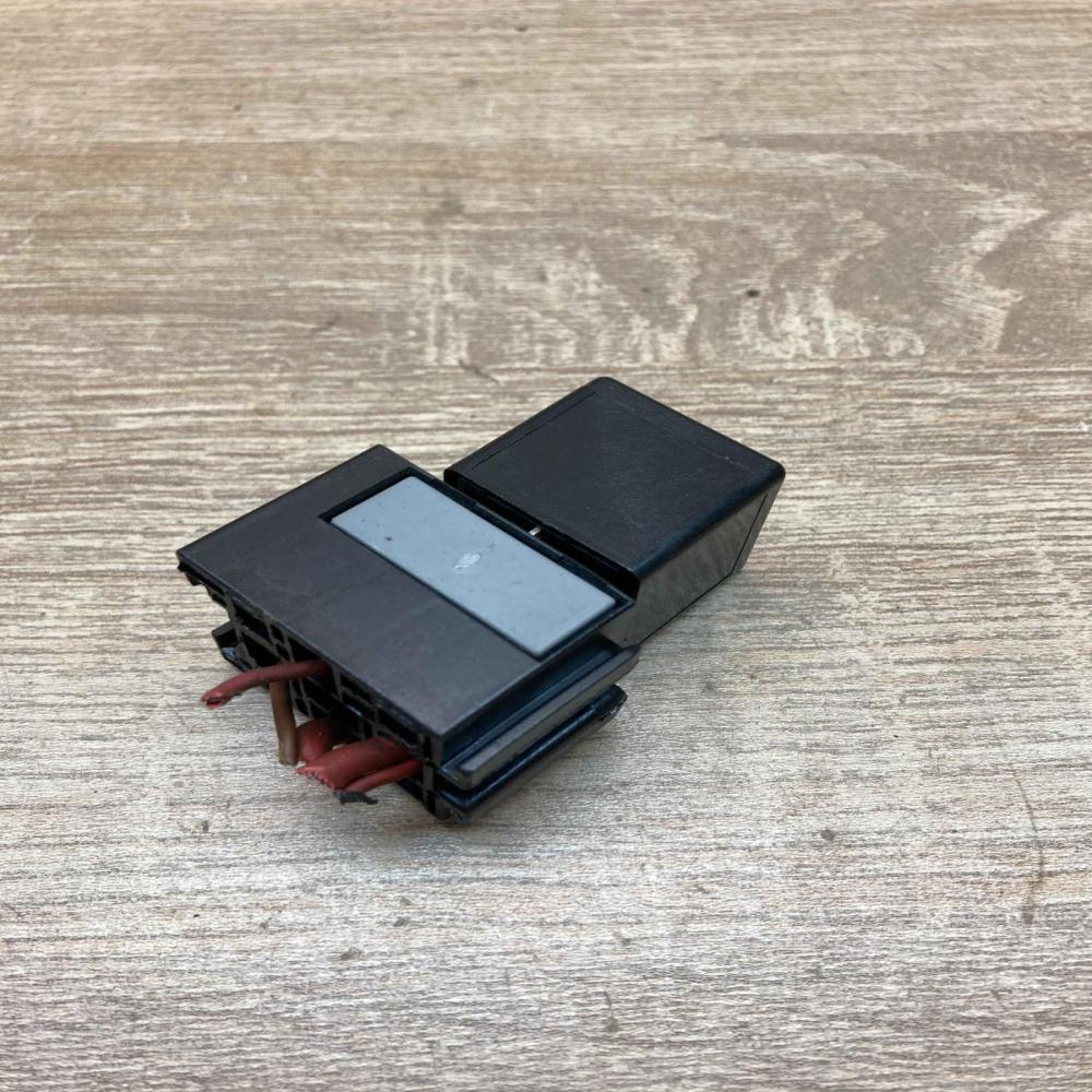90464760 V23134K52 X220  Other relay Opel Zafira A