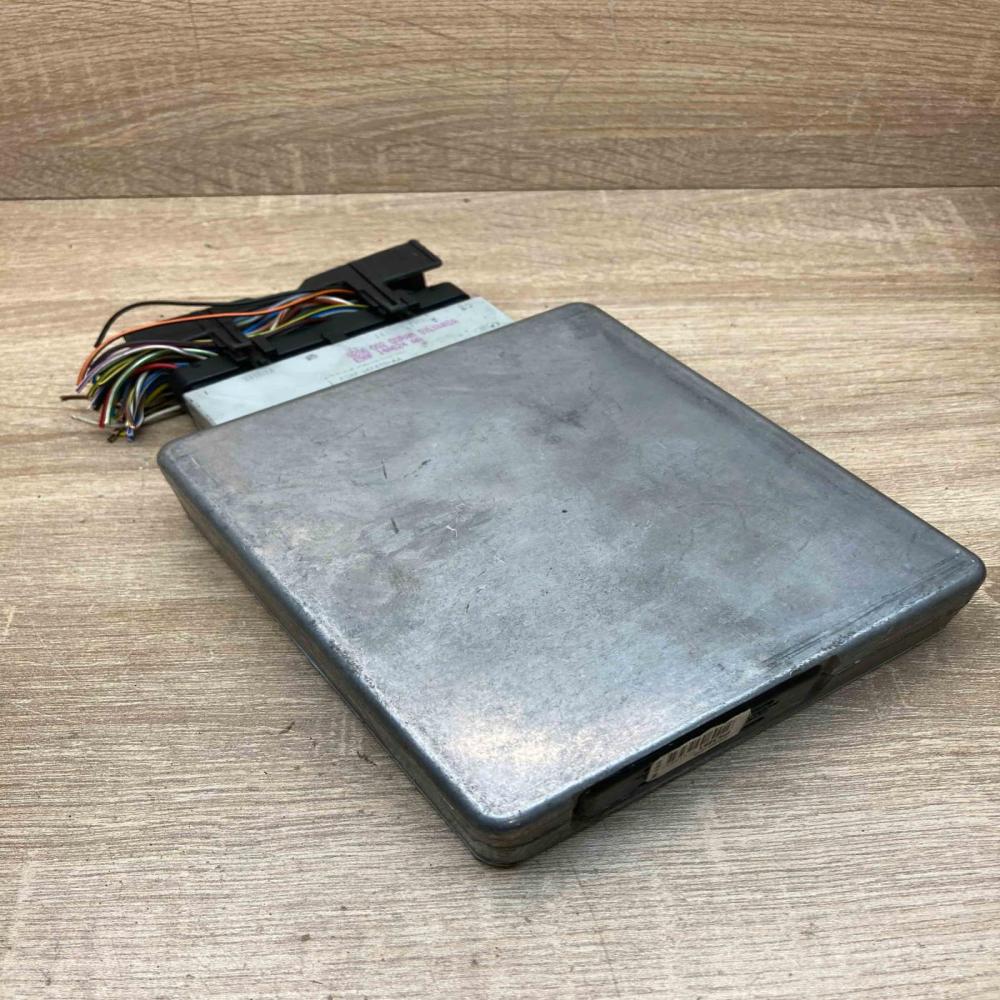 2S4A 12A650 UB  PDB1 Engine control unit/module ECU Ford Focus