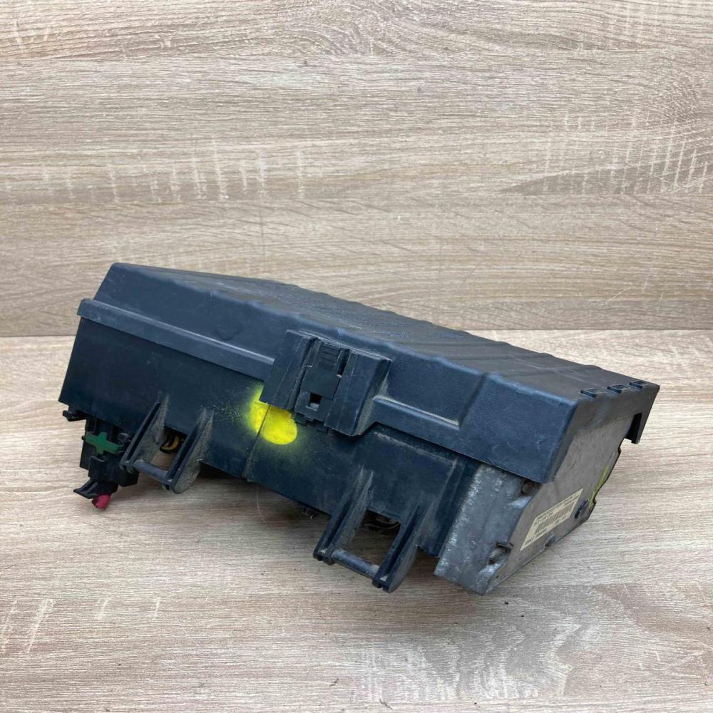 05144579AC 85144589AC  Fuse module Chrysler Grand Voyager IV