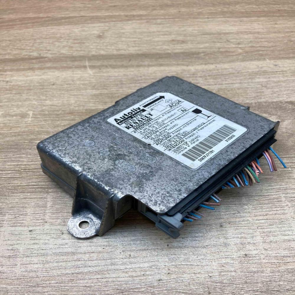 8200321999 603602700  Airbag control unit/module Renault Scenic II -  Grand scen