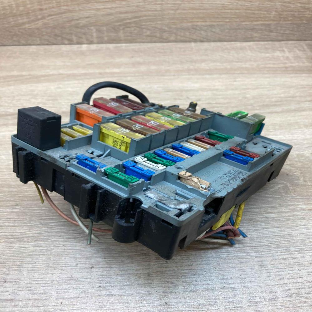 9628024480 11559  Fuse module Peugeot 206
