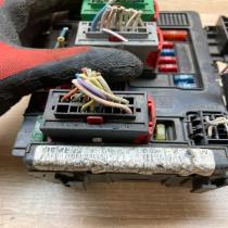 Siemens Peugeot Fuse Box   Fuse module Citroen Berlingo
