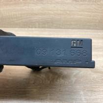 09131668 968556 1  Fuse box set Opel Zafira A
