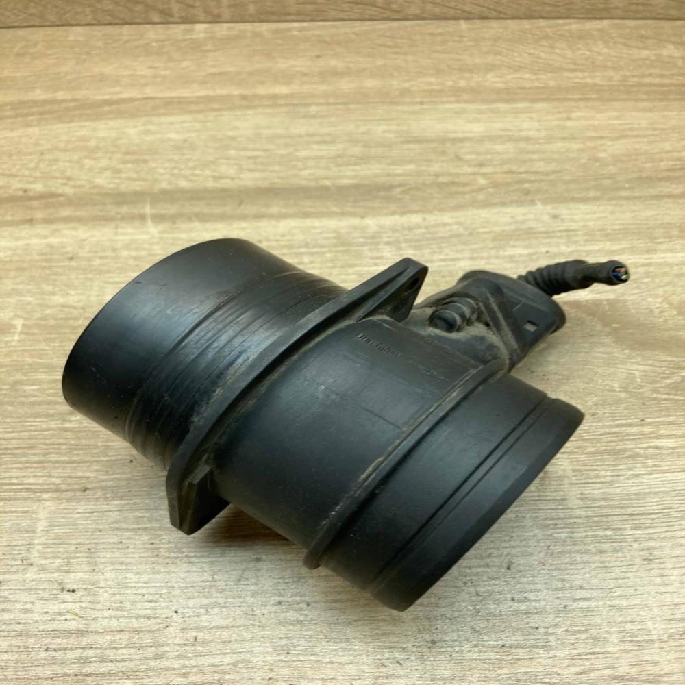 1J0973775A   Mass air flow meter Ford Galaxy