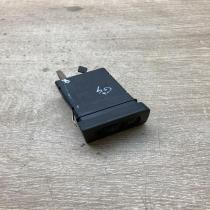 1J0963564B   Seat heating switch Volkswagen Golf IV