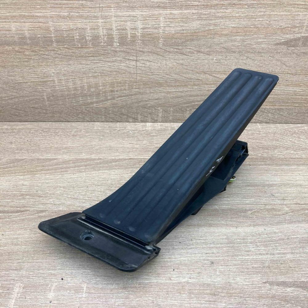 6789998 259160 10  Accelerator throttle pedal BMW 5 F10 F11