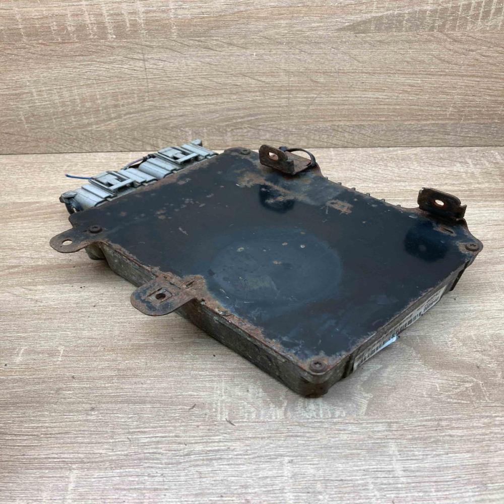 04727402AJ 003940  Engine control unit/module ECU Chrysler Voyager