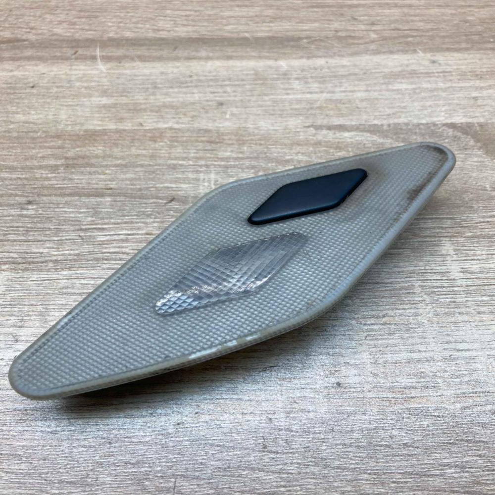 1408200401 14341020  Front seat light Mercedes-Benz S W140