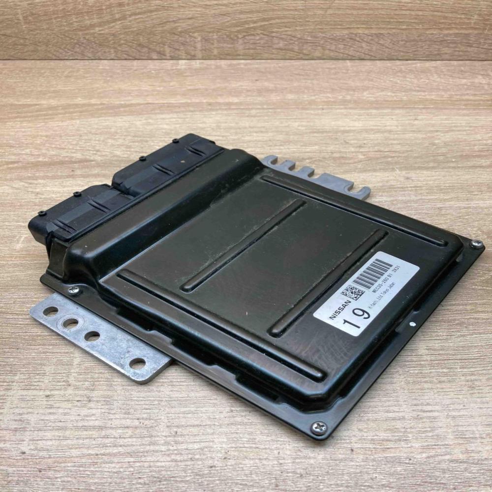 MEC35 260B1  19 Engine control unit/module ECU Nissan Almera N16
