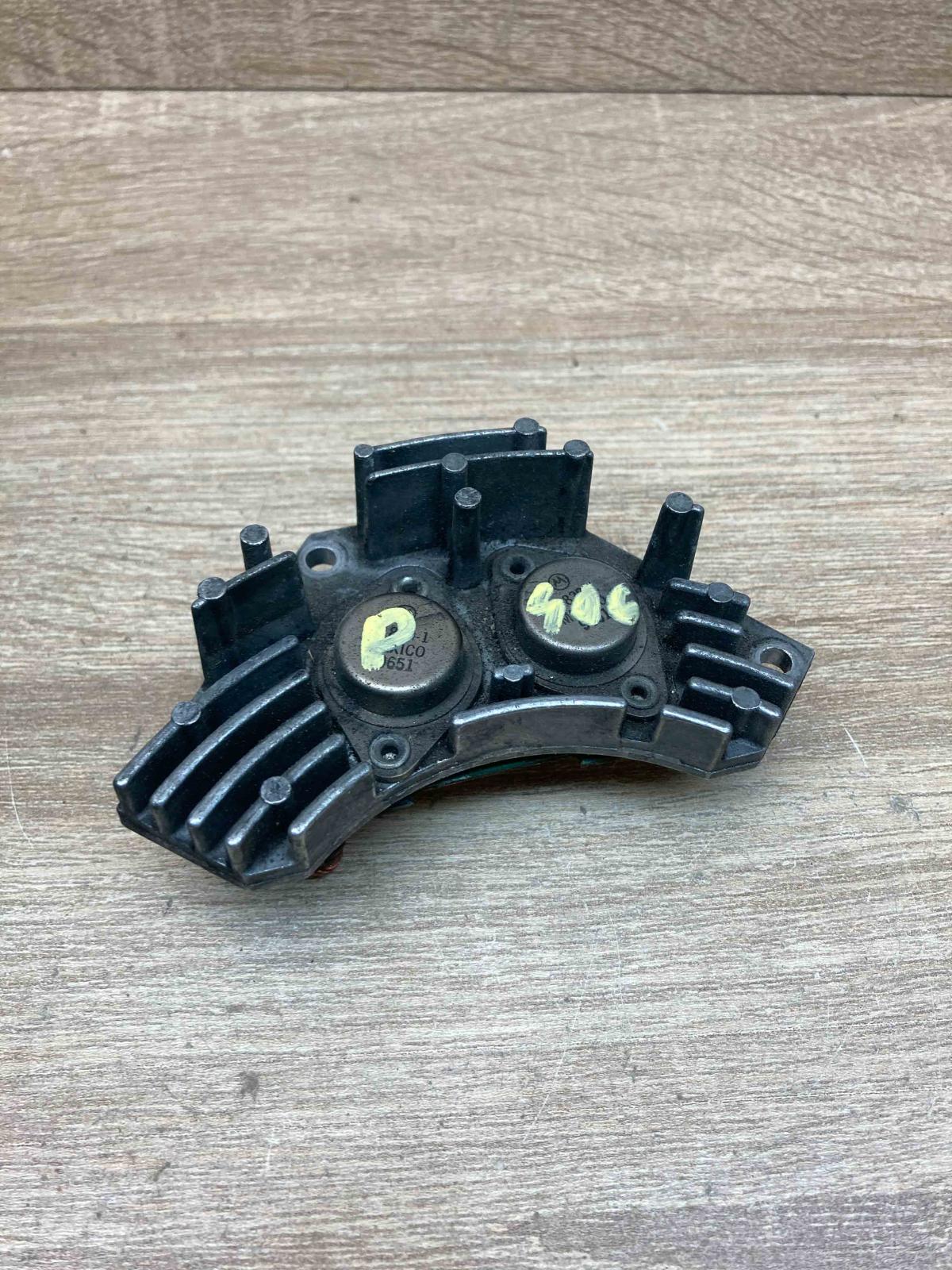 847283   Heater blower motor/fan resistor Citroen Saxo