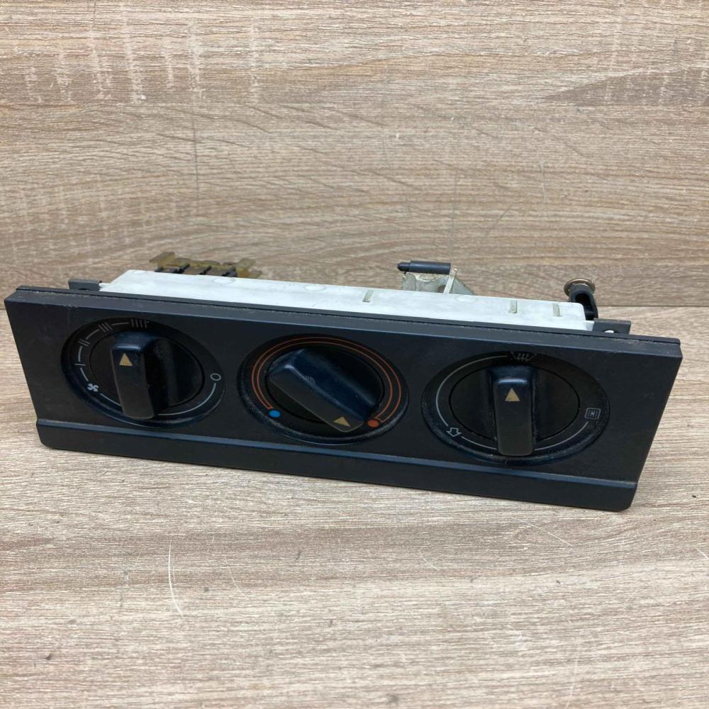 Clima   Climate control unit Audi 80 90 B3