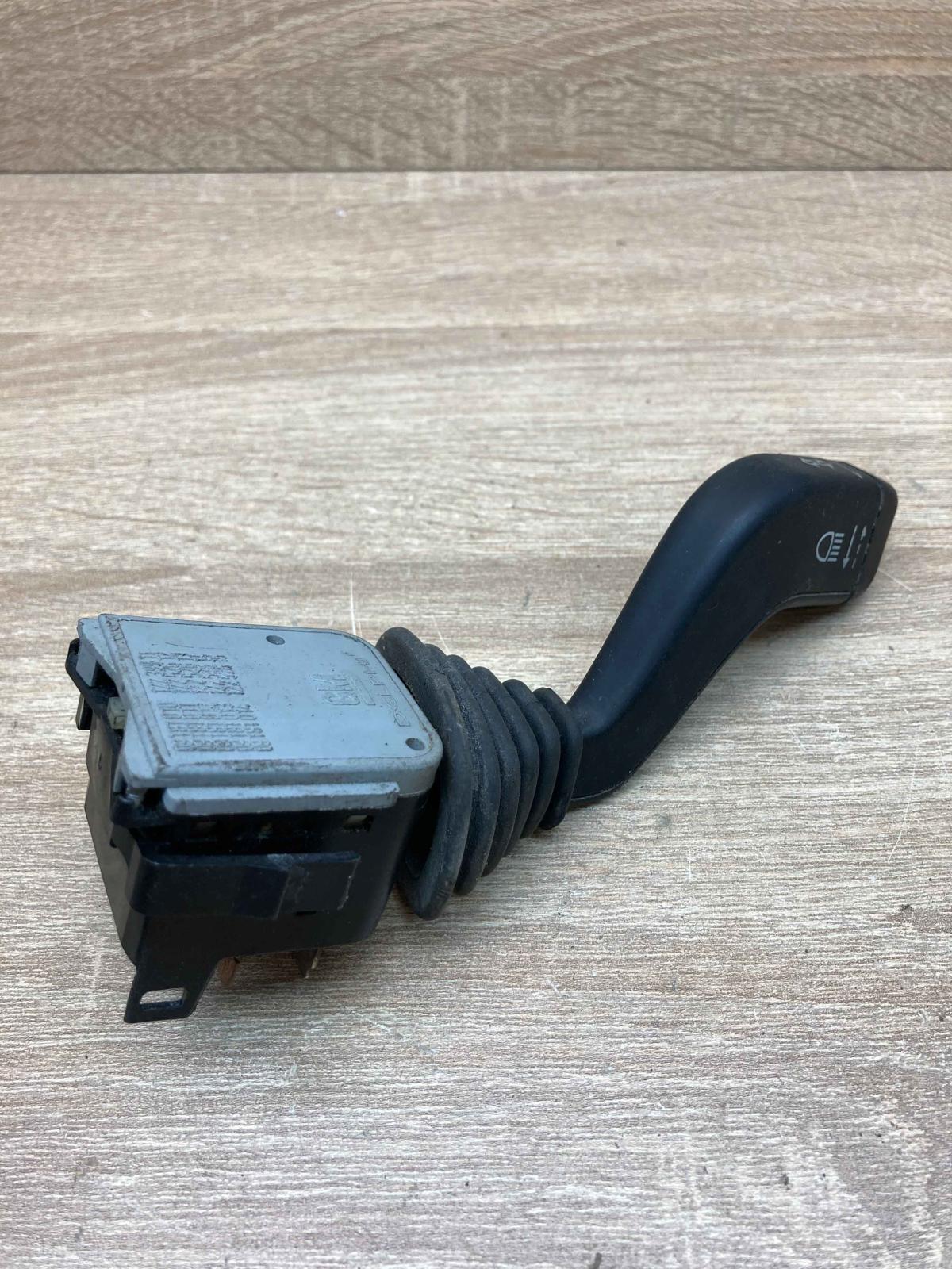 09181010 12239911  Indicator stalk Subaru Justy