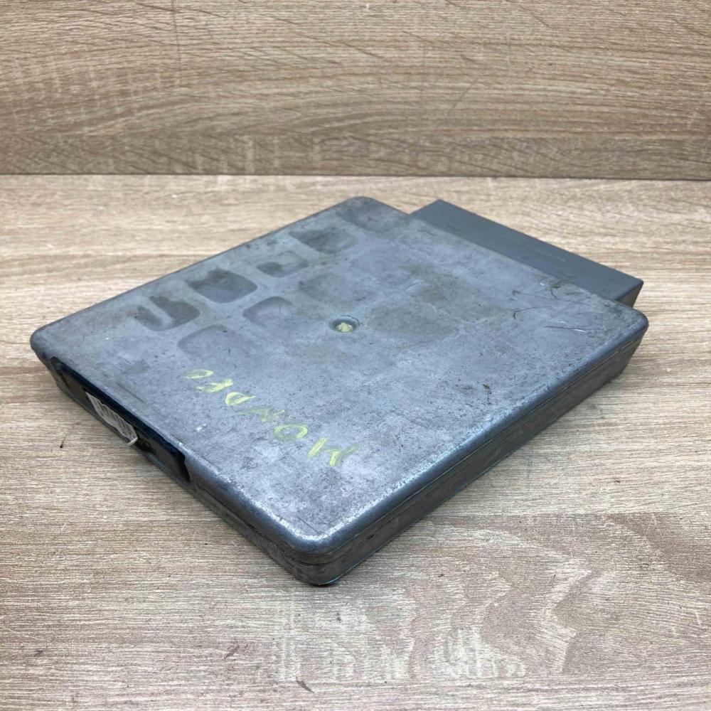 1S7F 12A650 BD  PAVE Engine control unit/module ECU Ford Mondeo Mk III