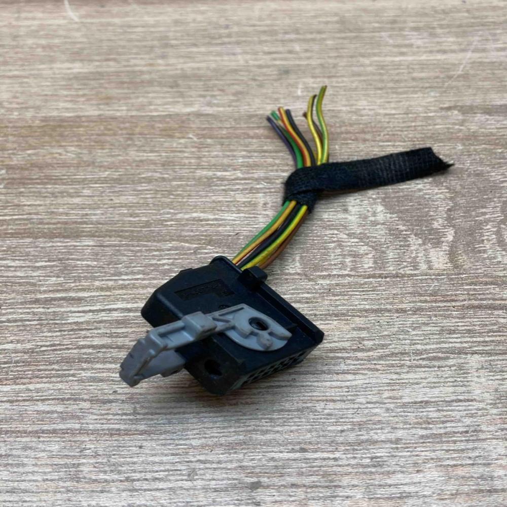 8364646 967415 1  Plug wire BMW X5 F15