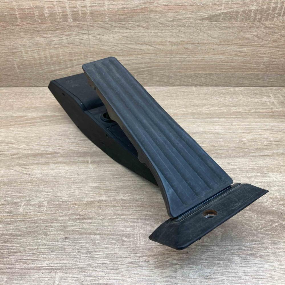 6772645 25916010  Accelerator throttle pedal BMW 5 E60 E61