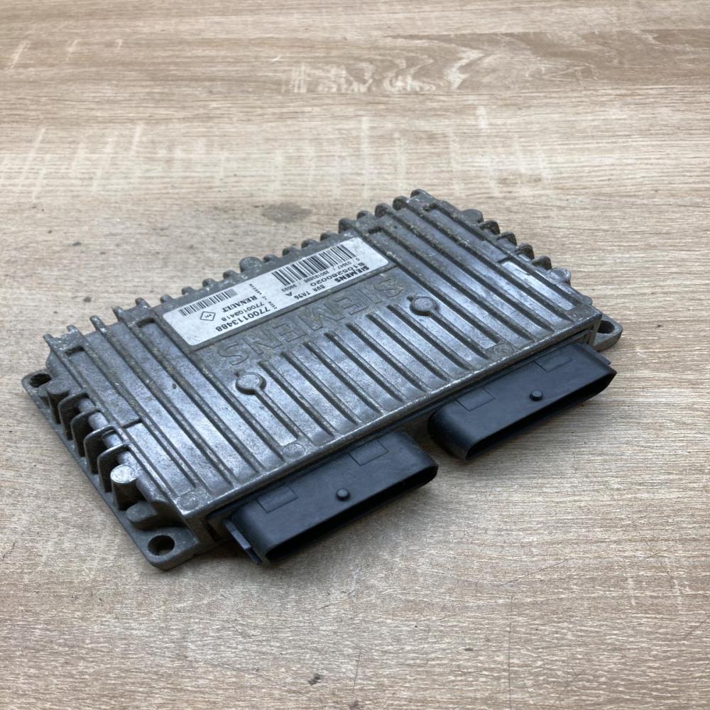 7700113488 S105280020A  Engine control unit/module ECU Renault Megane I