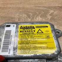 7700414216D 550449100  Airbag control unit/module Renault Laguna I