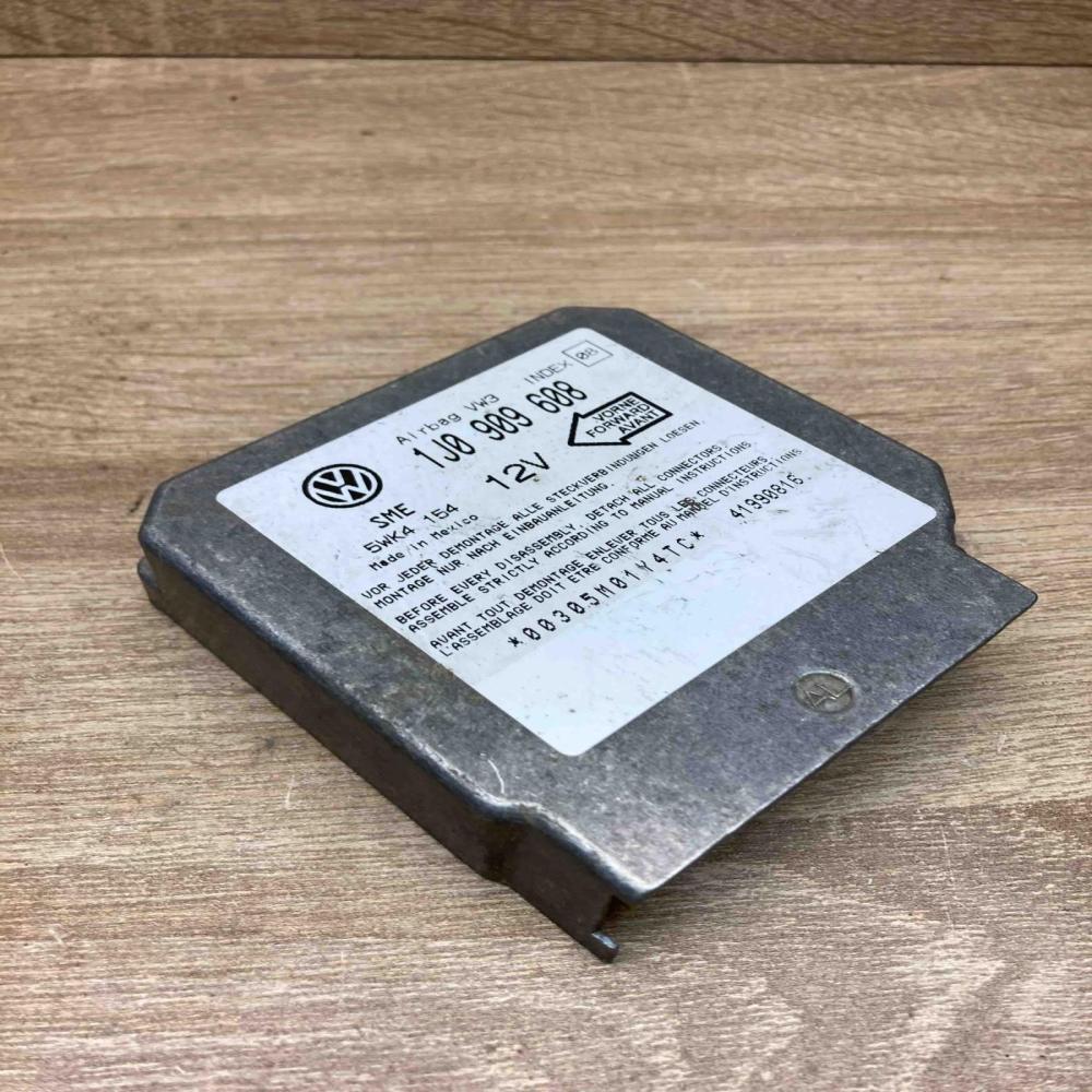 1J0909608 5WK4168  Airbag control unit/module Seat Toledo I (1L)